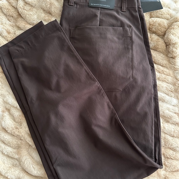 New with tags Lululemon slim tapered trouser - Picture 1 of 5